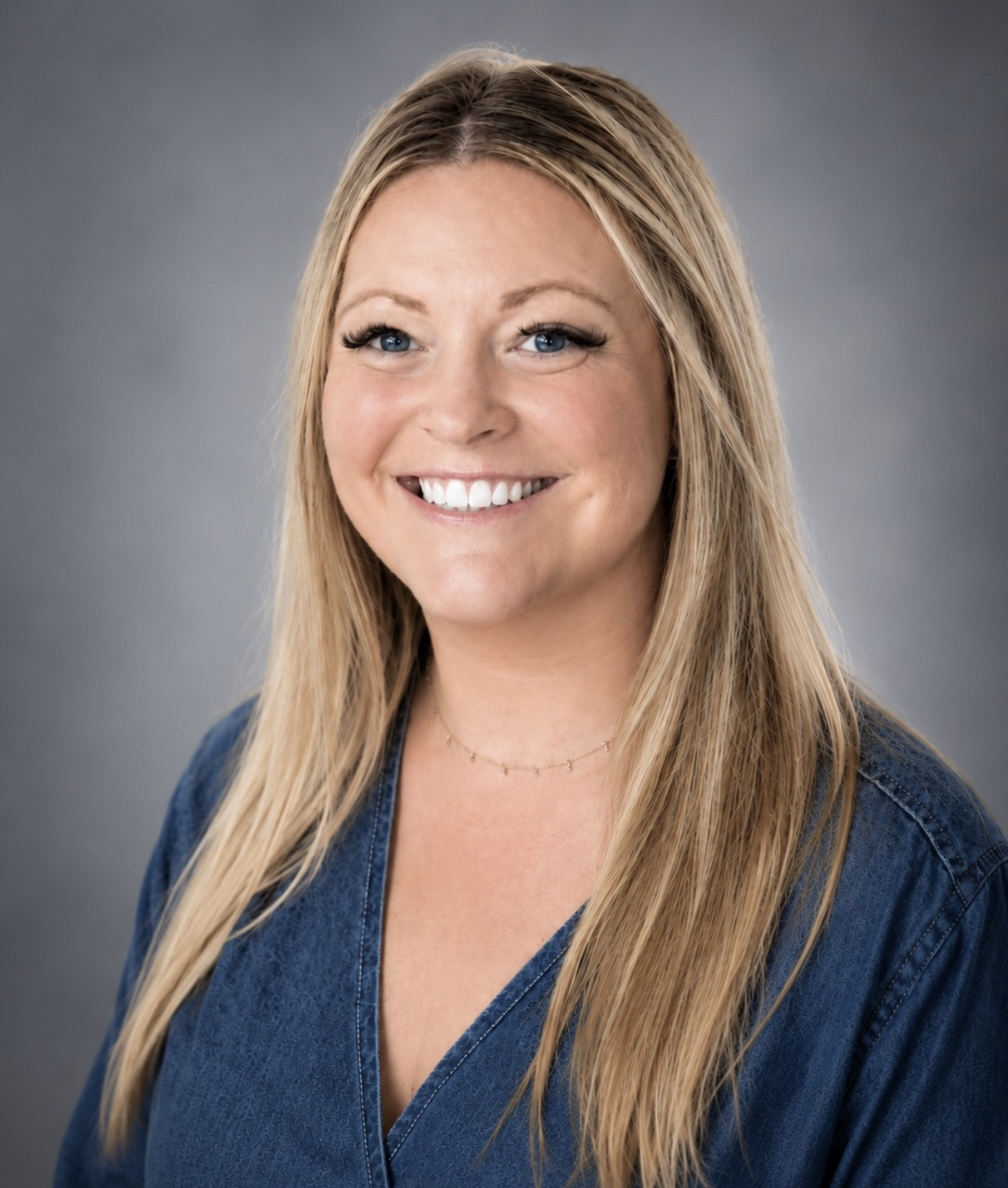 Markenzie Lyon Headshot